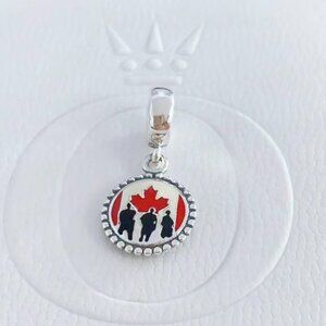 Pandora Salute Our Troops Canada Exclusive Charm